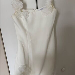 Elegant White Dress with Floral Accents